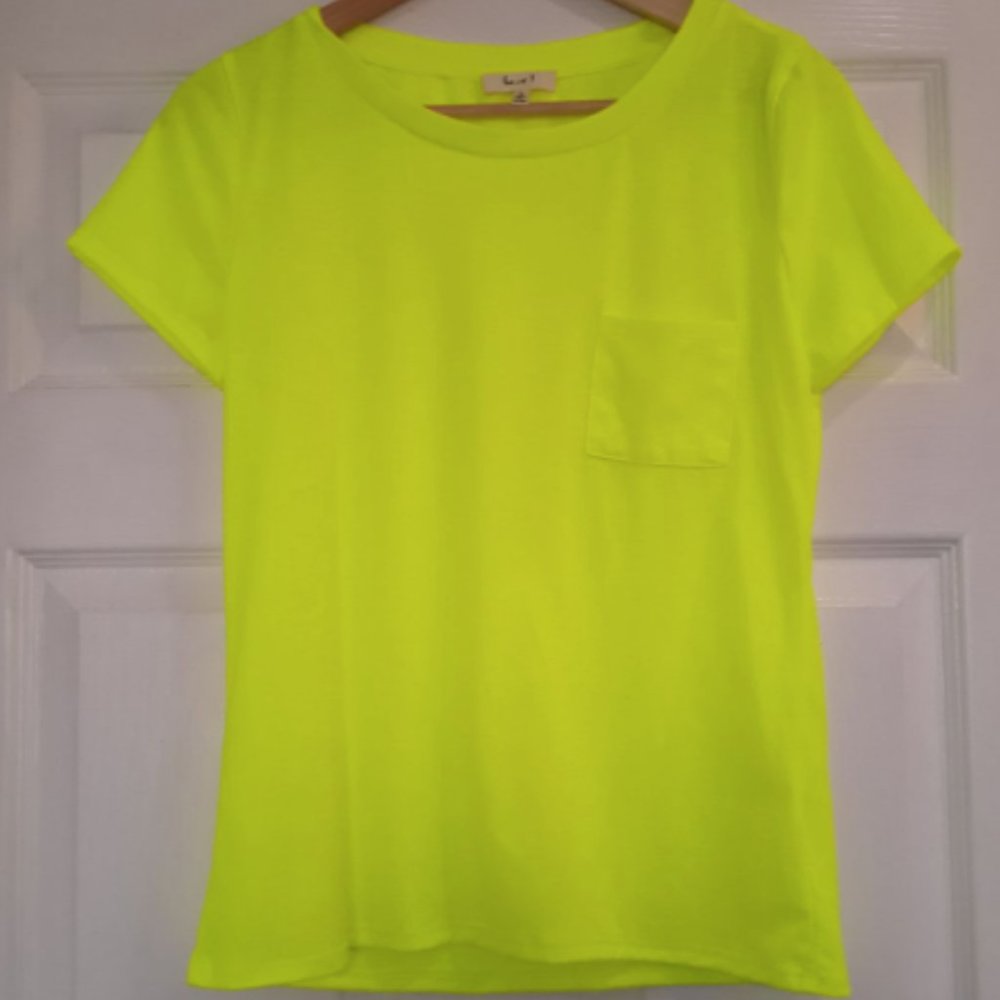 Neon yellow highlighter t-shirt Love J Size Large